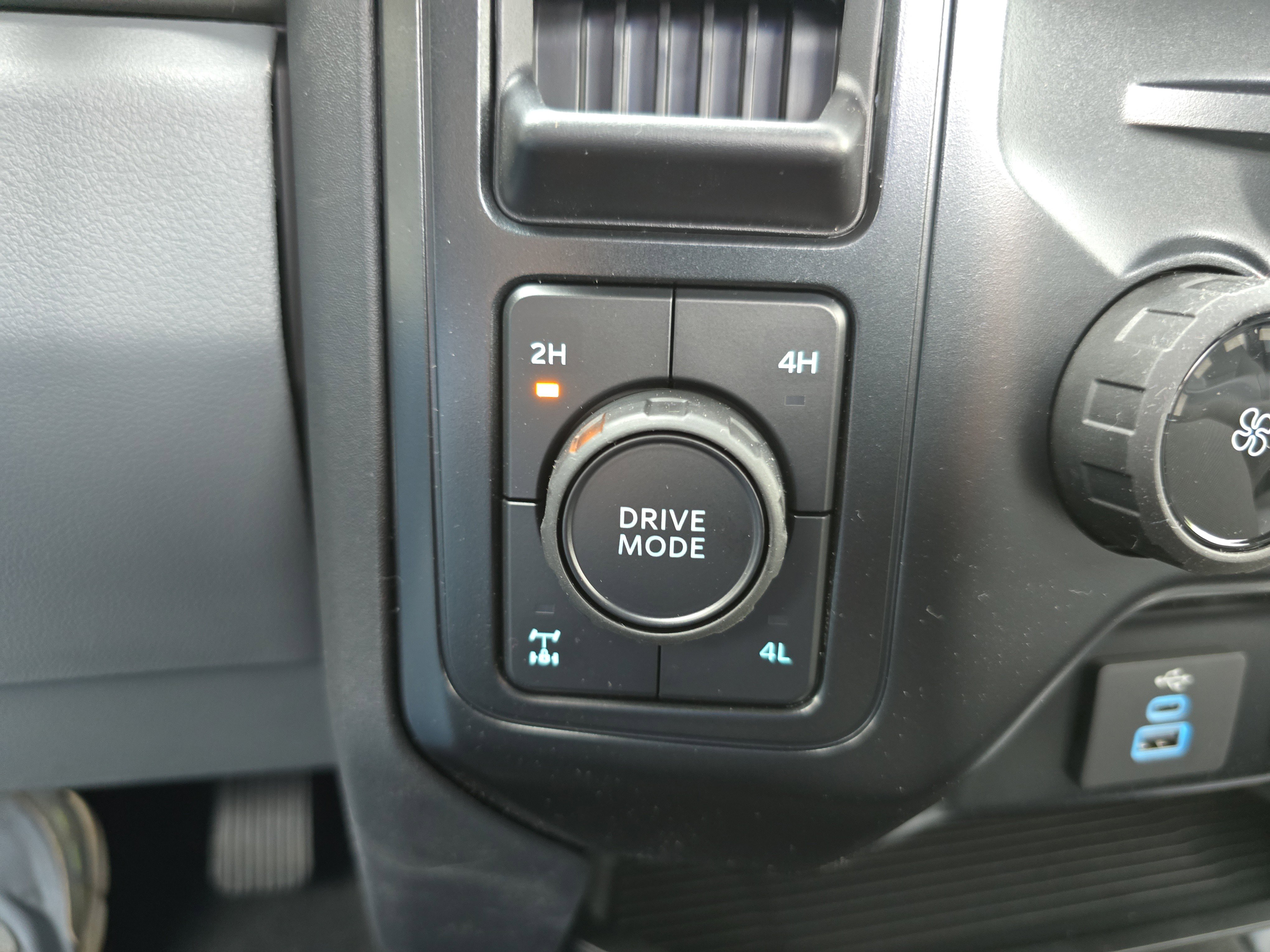 New 2025 Ford F350 XL w/ STX Appearance Package image 27