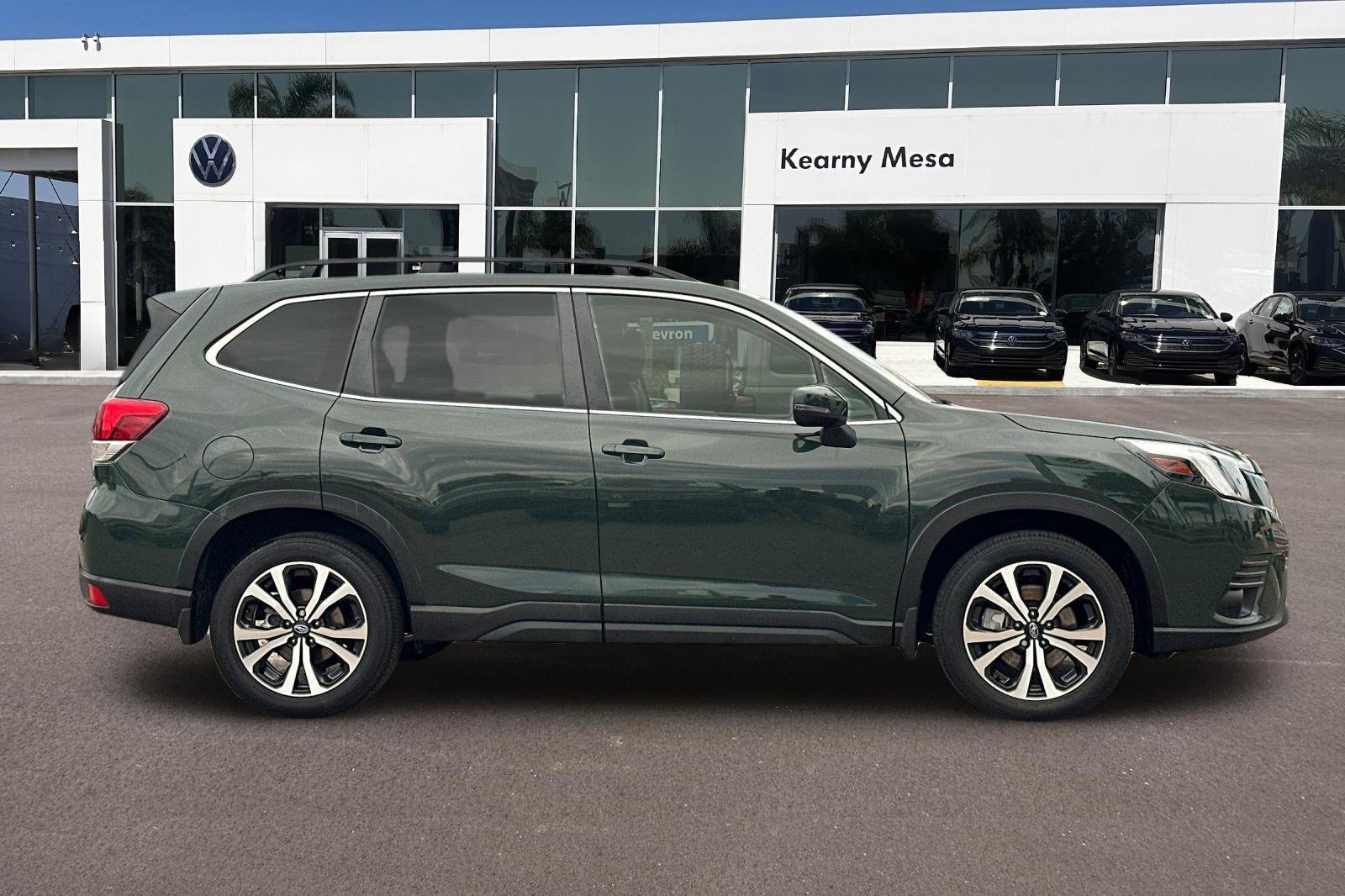 Used 2023 Subaru Forester Limited image 3