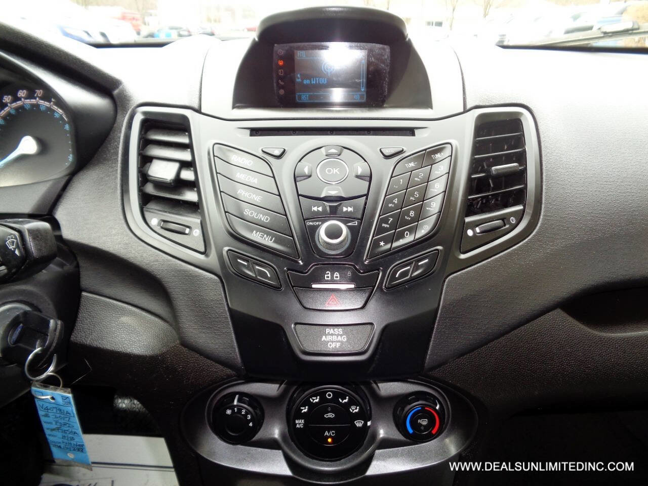 Used 2017 Ford Fiesta S image 11