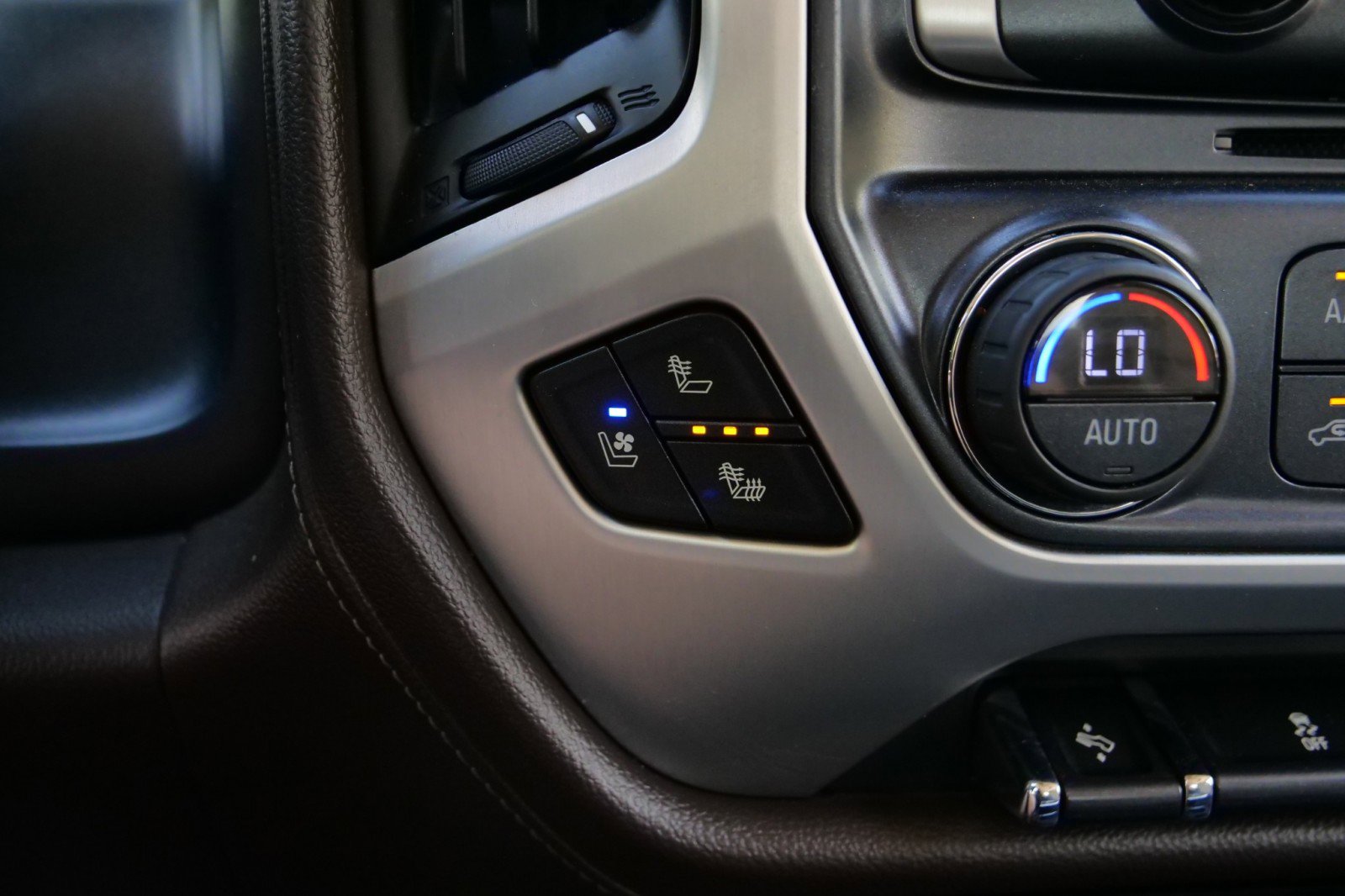 Used 2017 GMC Sierra 1500 SLT image 13