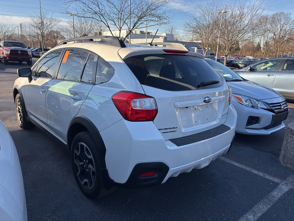 Used 2016 Subaru Crosstrek 2.0i Premium w/ Moonroof Package image 4