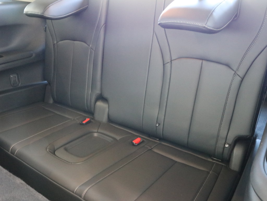 Used 2023 INFINITI QX60 Luxe w/ Performance Audio Package AWD/4WD image 35