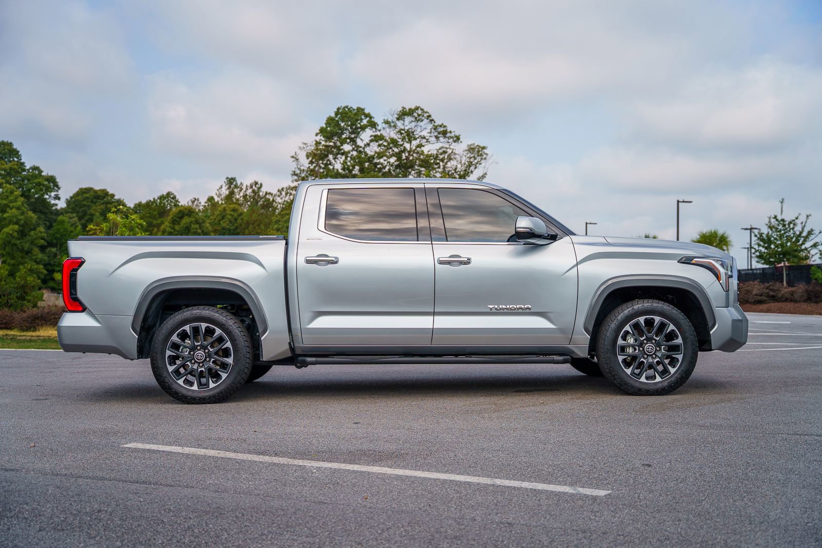 Used 2023 Toyota Tundra Limited w/ Power Package RWD image 11