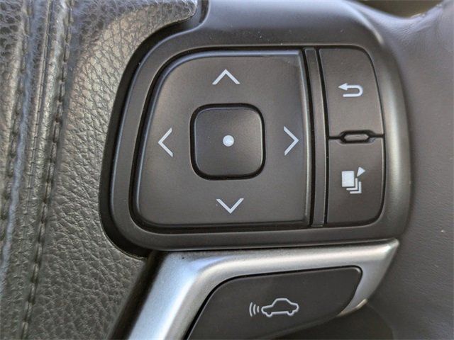 Used 2015 Toyota Highlander Limited image 28