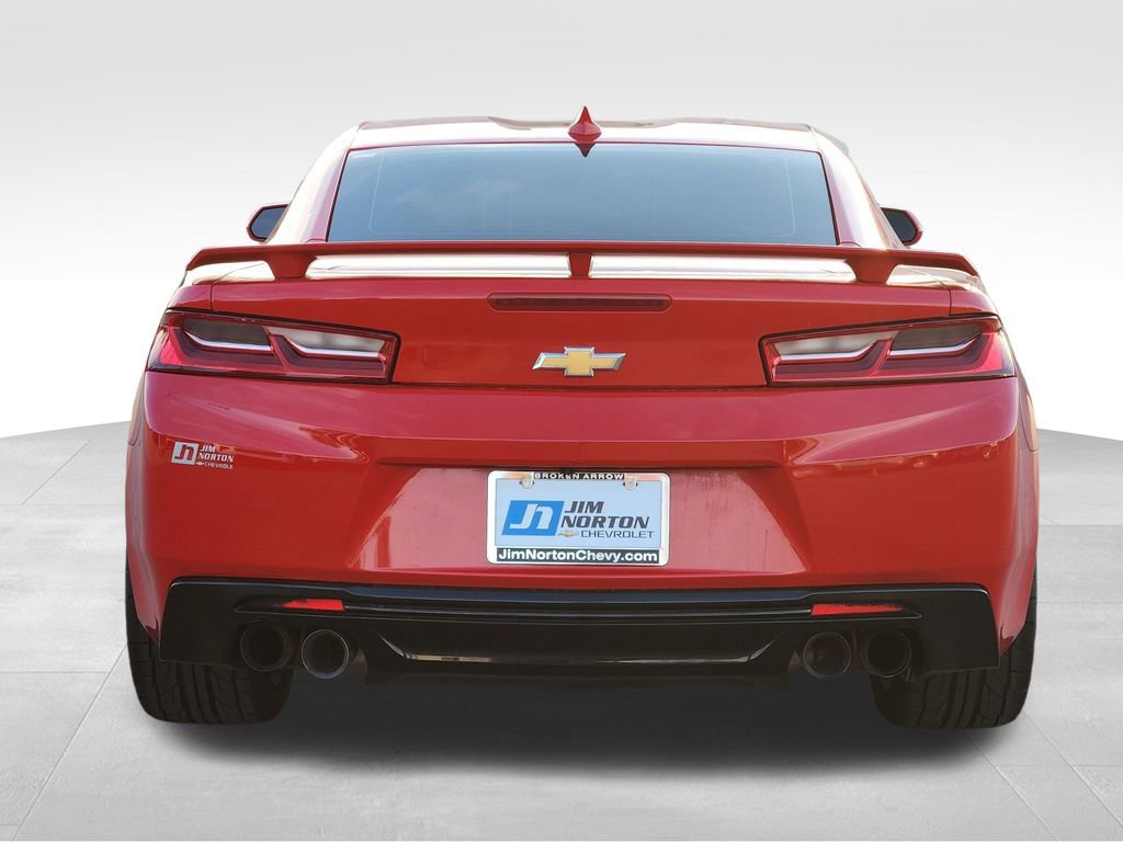 Used 2018 Chevrolet Camaro SS image 8