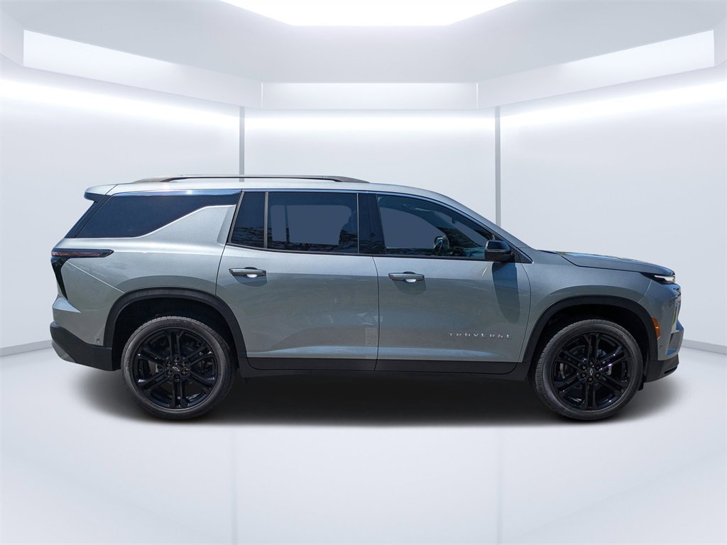 New 2026 Chevrolet Traverse LT w/ Enhanced Driving Package image 2