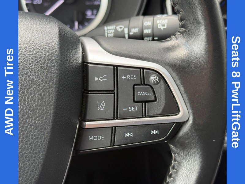 Used 2023 Toyota Highlander LE AWD/4WD image 22