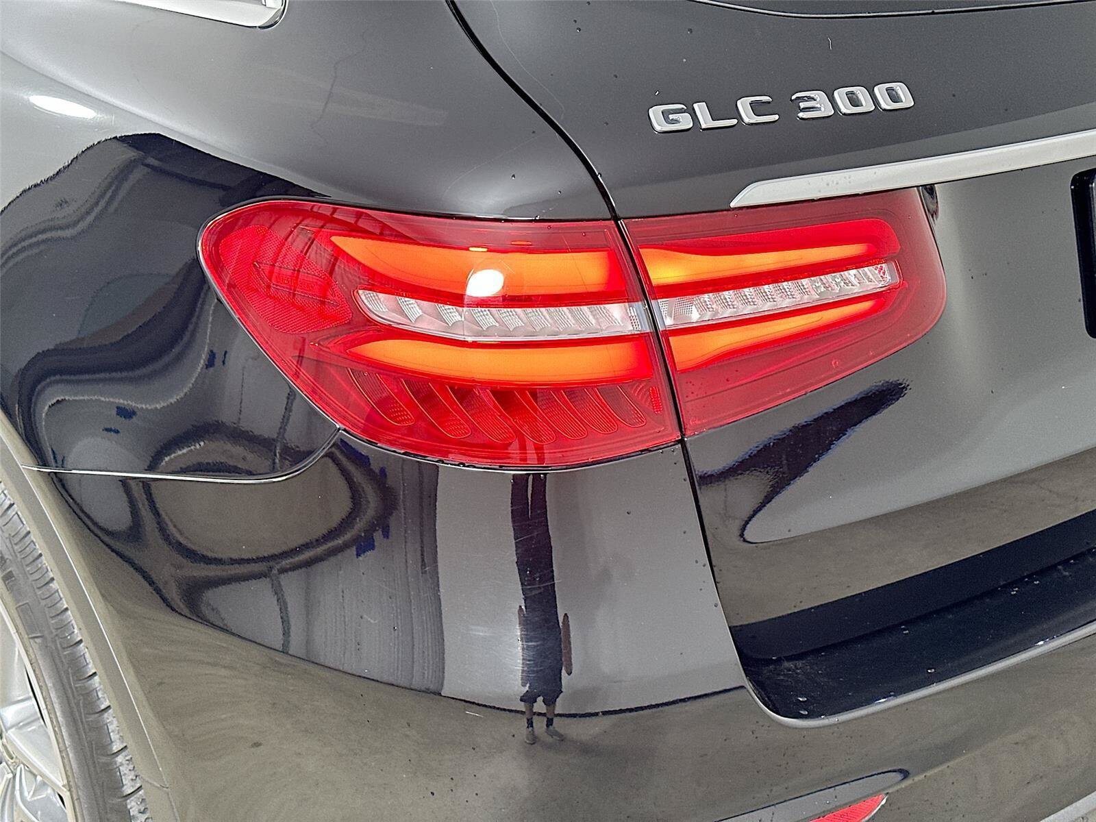 Certified 2019 Mercedes-Benz GLC 300 4MATIC image 9