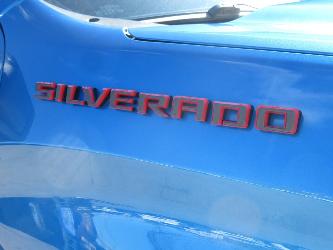 Used 2022 Chevrolet Silverado 1500 Custom AWD/4WD image 5