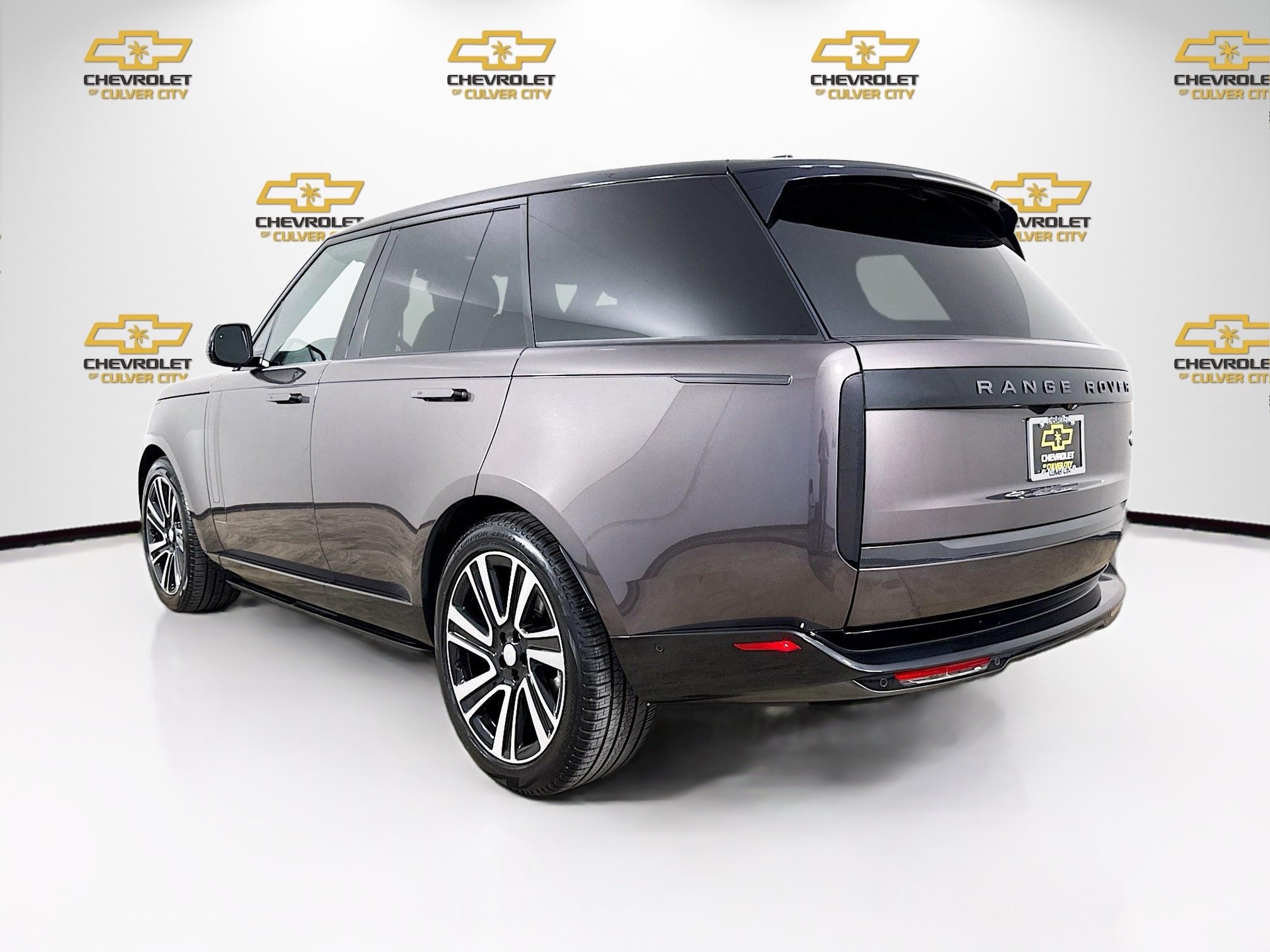 Used 2023 Land Rover Range Rover SE AWD/4WD image 6