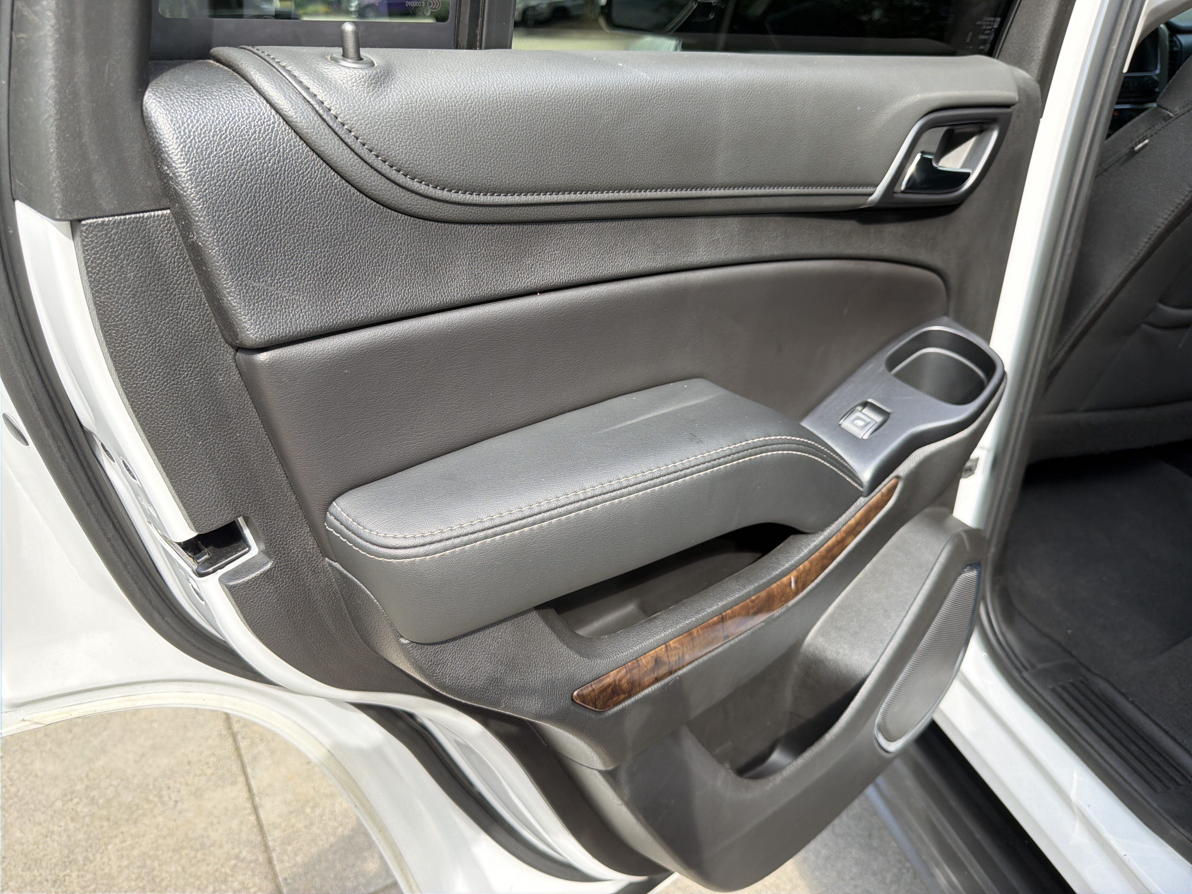 Used 2019 Chevrolet Tahoe LS AWD/4WD image 21