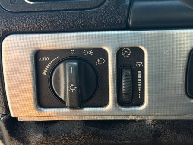 Used 2003 Ford Thunderbird RWD image 16