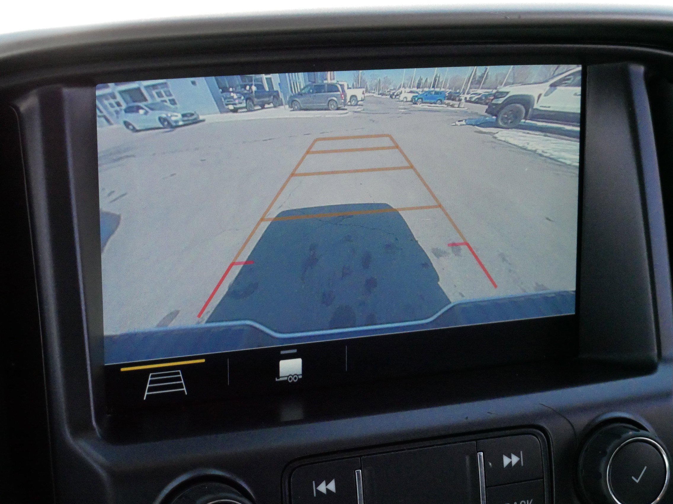 Used 2021 Chevrolet Colorado Z71 w/ Safety Package image 29