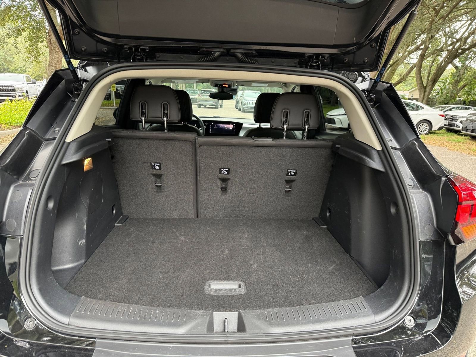 Used 2025 Buick Encore GX Preferred image 24