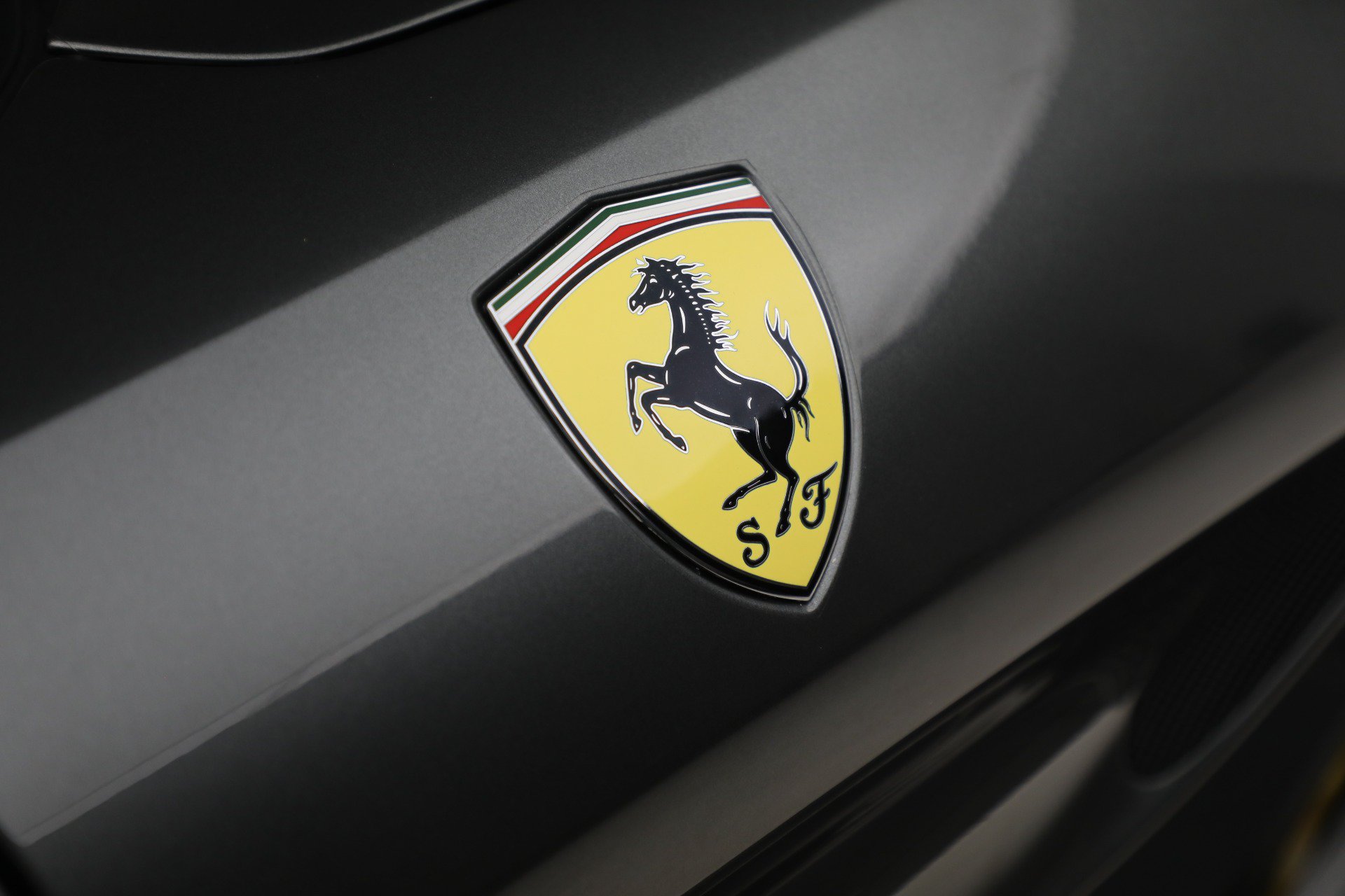 Certified 2017 Ferrari California T RWD image 27