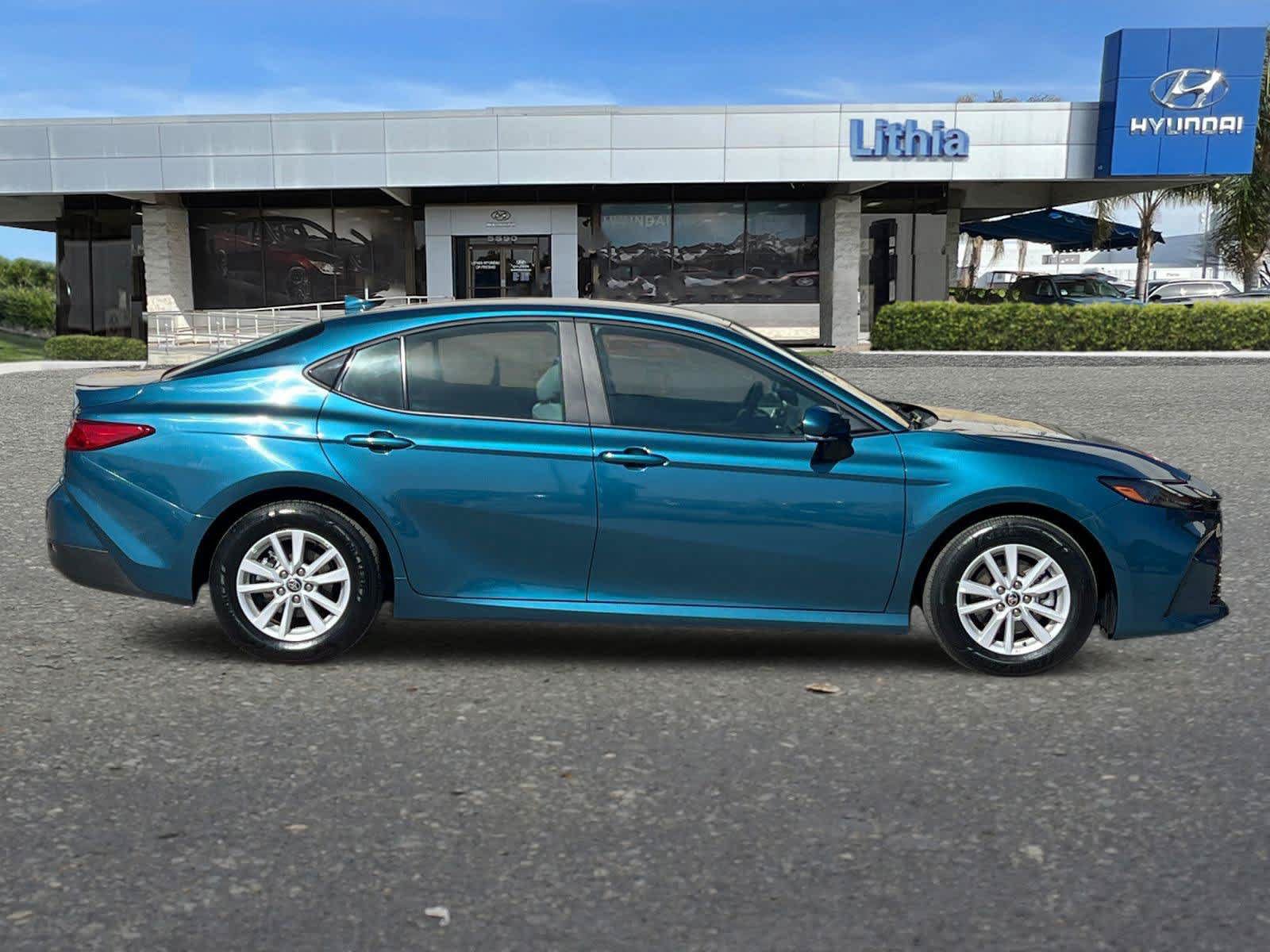 Used 2026 Toyota Camry LE FWD image 9