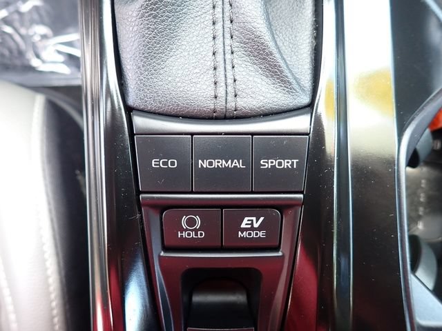 Used 2025 Toyota Camry SE FWD image 26