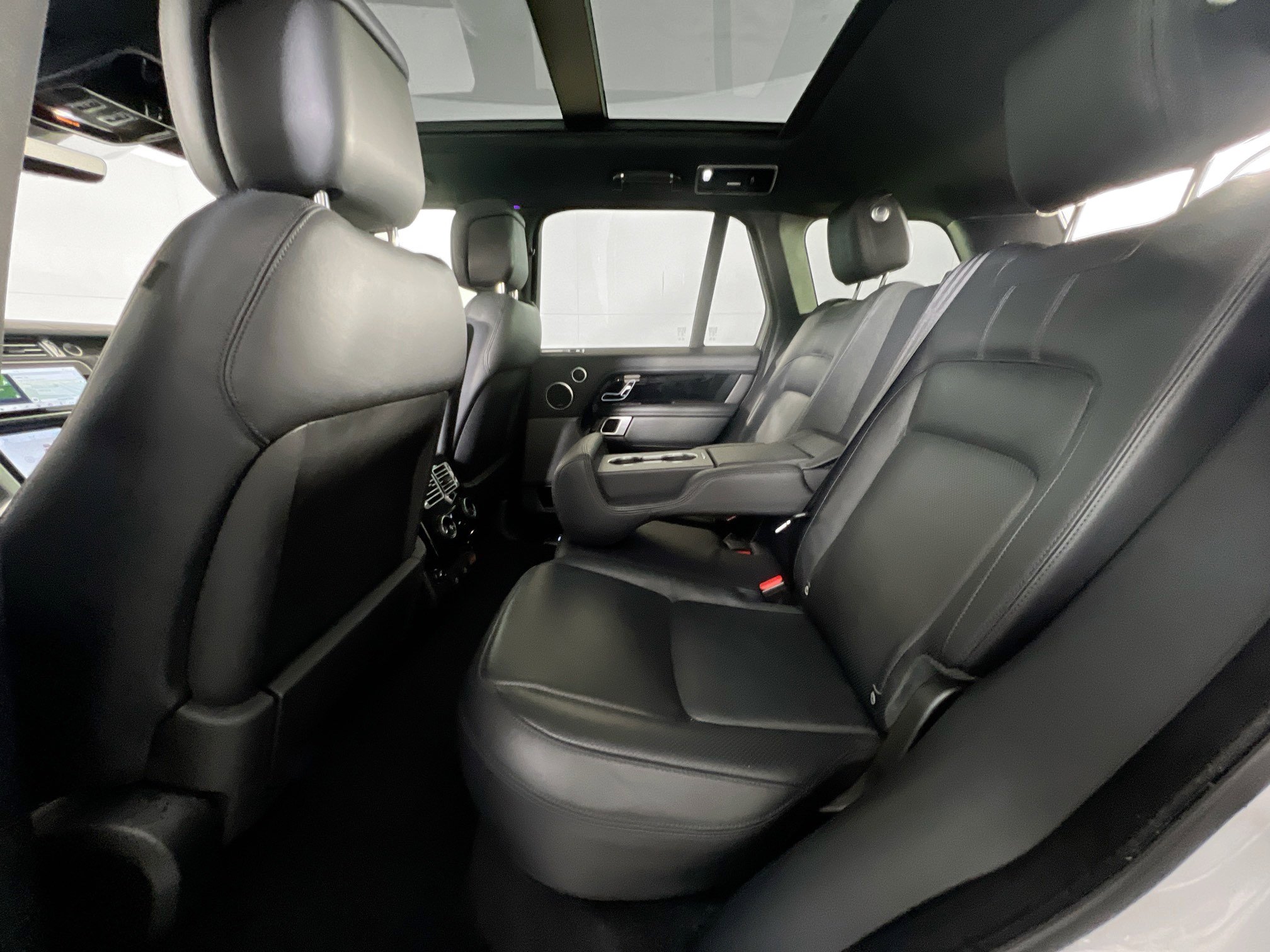 Used 2022 Land Rover Range Rover Westminster Edition image 26