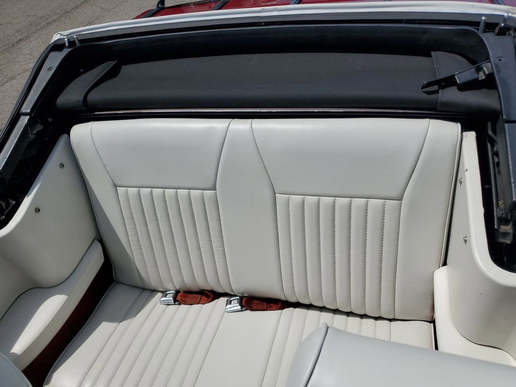Used 1988 Ford Mustang GT RWD image 35