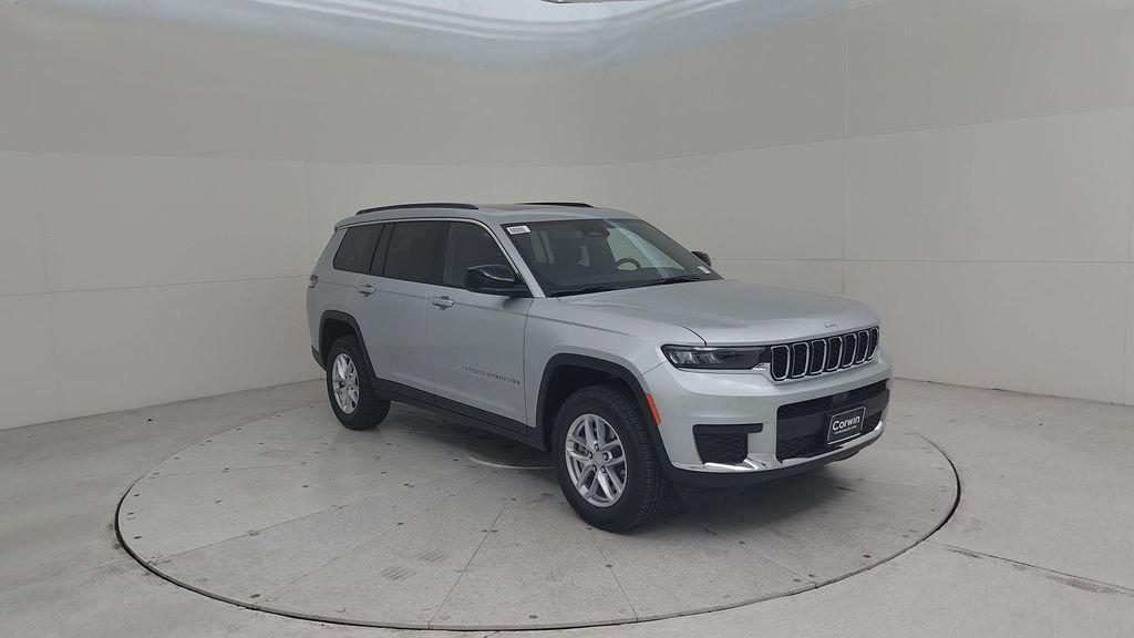New 2025 Jeep Grand Cherokee L Laredo image 3
