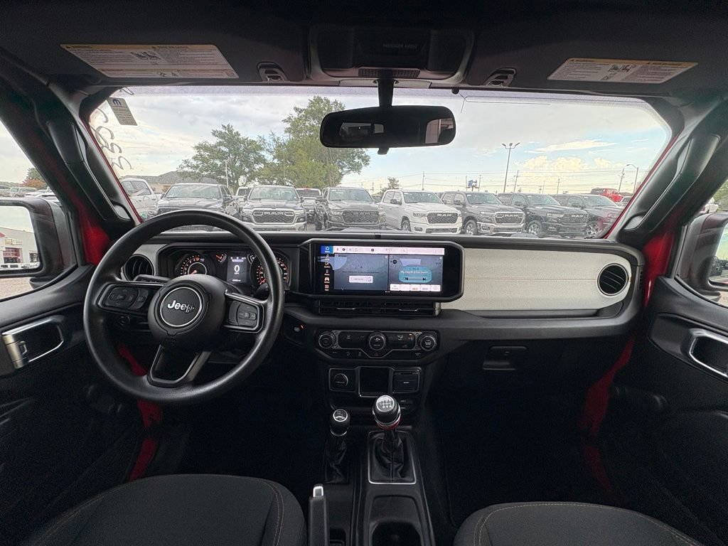 Used 2024 Jeep Gladiator Sport AWD/4WD image 23
