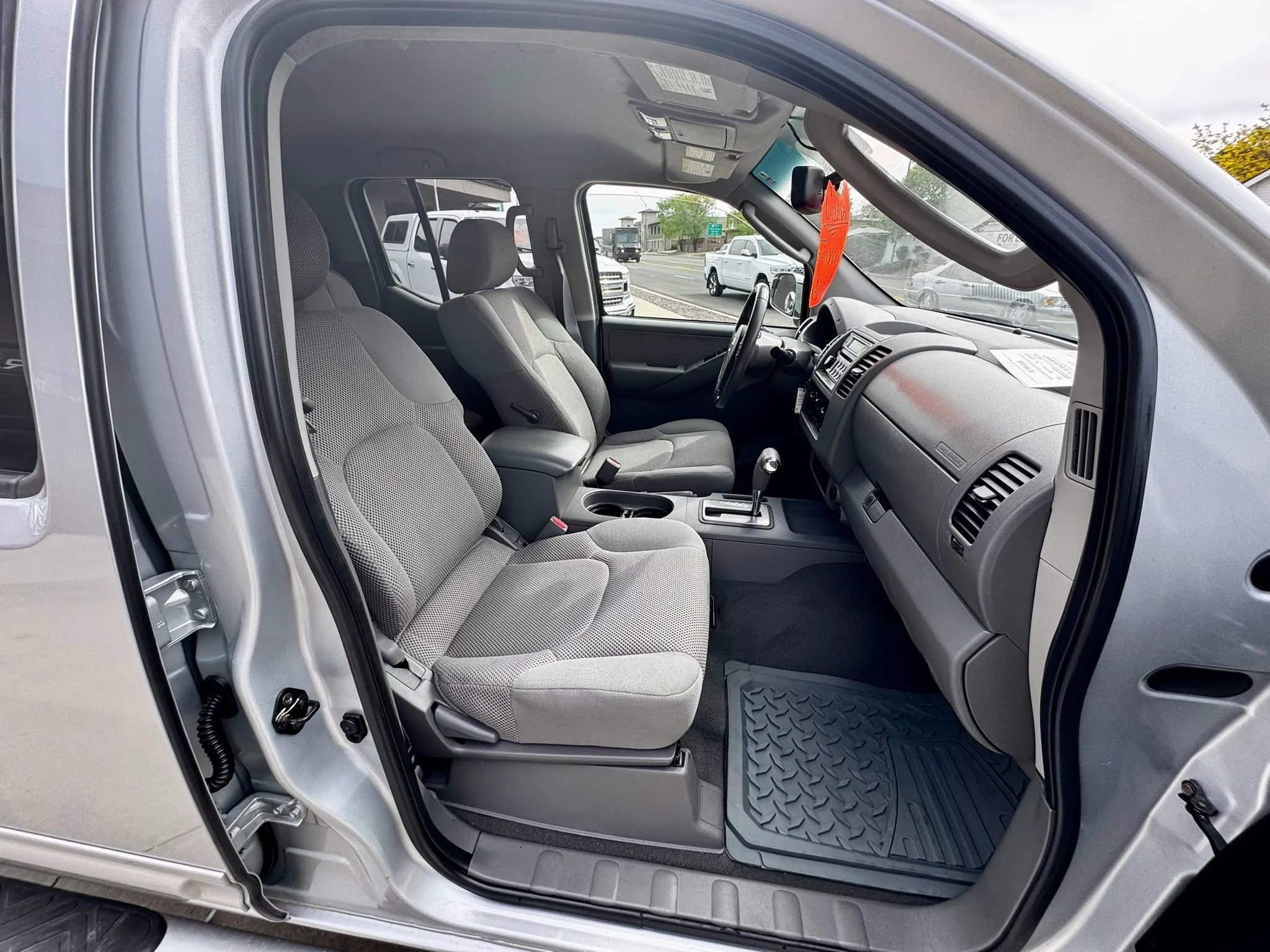 Used 2007 Nissan Frontier LE RWD image 15