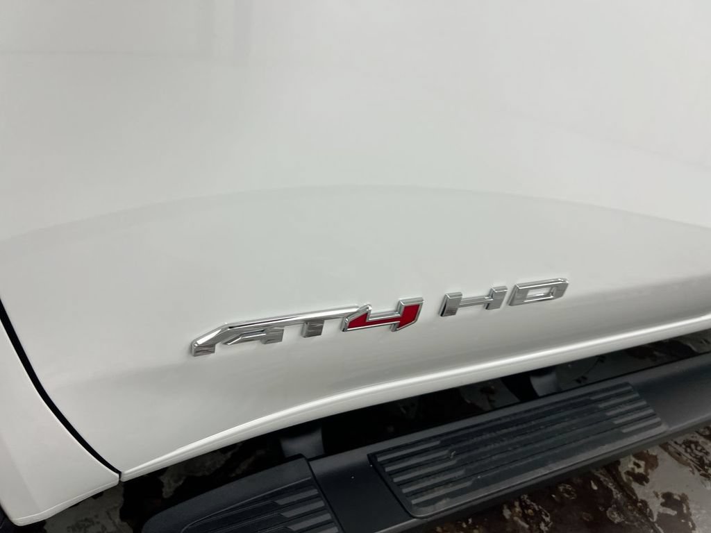 Used 2026 GMC Sierra 2500 AT4 w/ AT4 Preferred Package AWD/4WD image 27