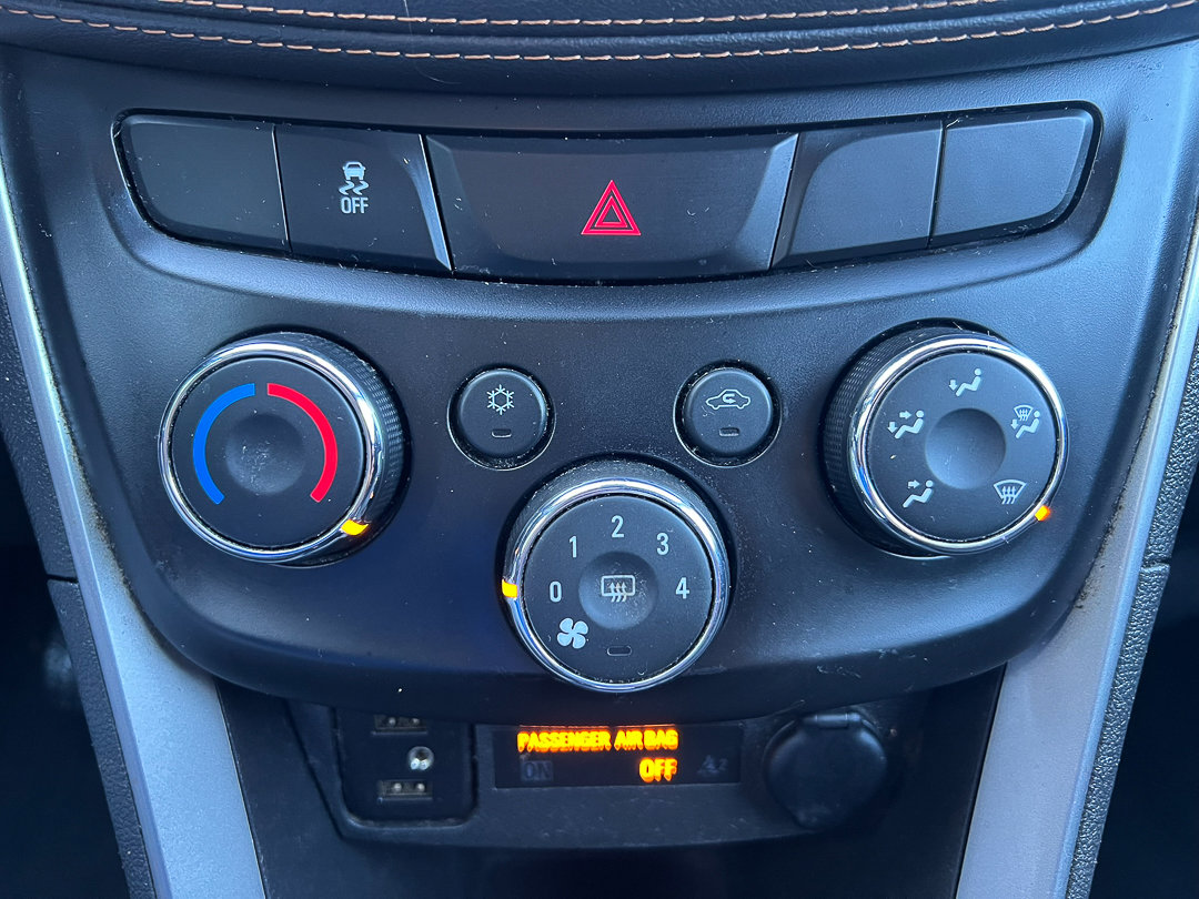 Used 2021 Chevrolet Trax LS w/ Tint and Cruise Package image 18