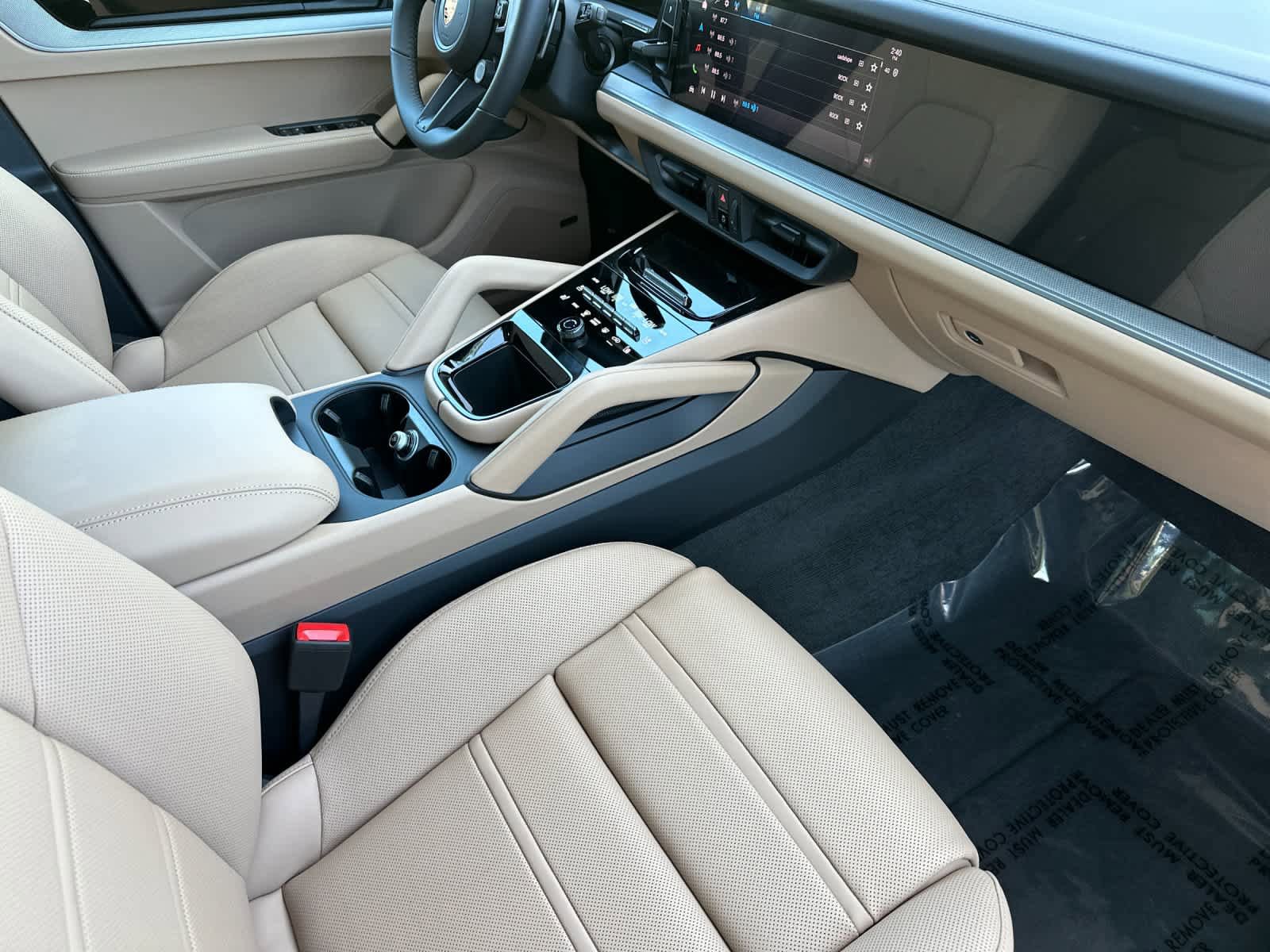 New 2026 Porsche Cayenne S AWD/4WD image 17