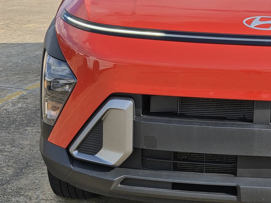 Used 2025 Hyundai Kona SEL FWD image 5