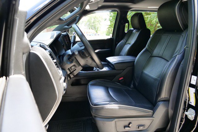 Used 2024 RAM 3500 Limited AWD/4WD image 3