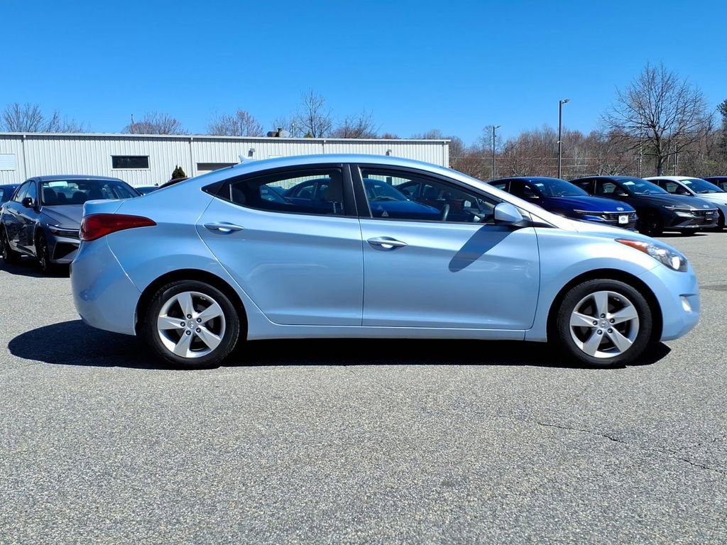 Used 2013 Hyundai Elantra GLS w/ Preferred Pkg image 2