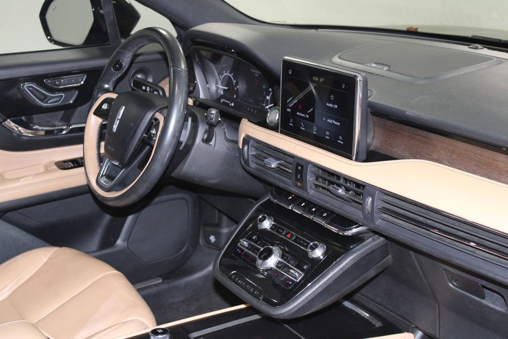Used 2020 Lincoln Corsair Reserve image 31