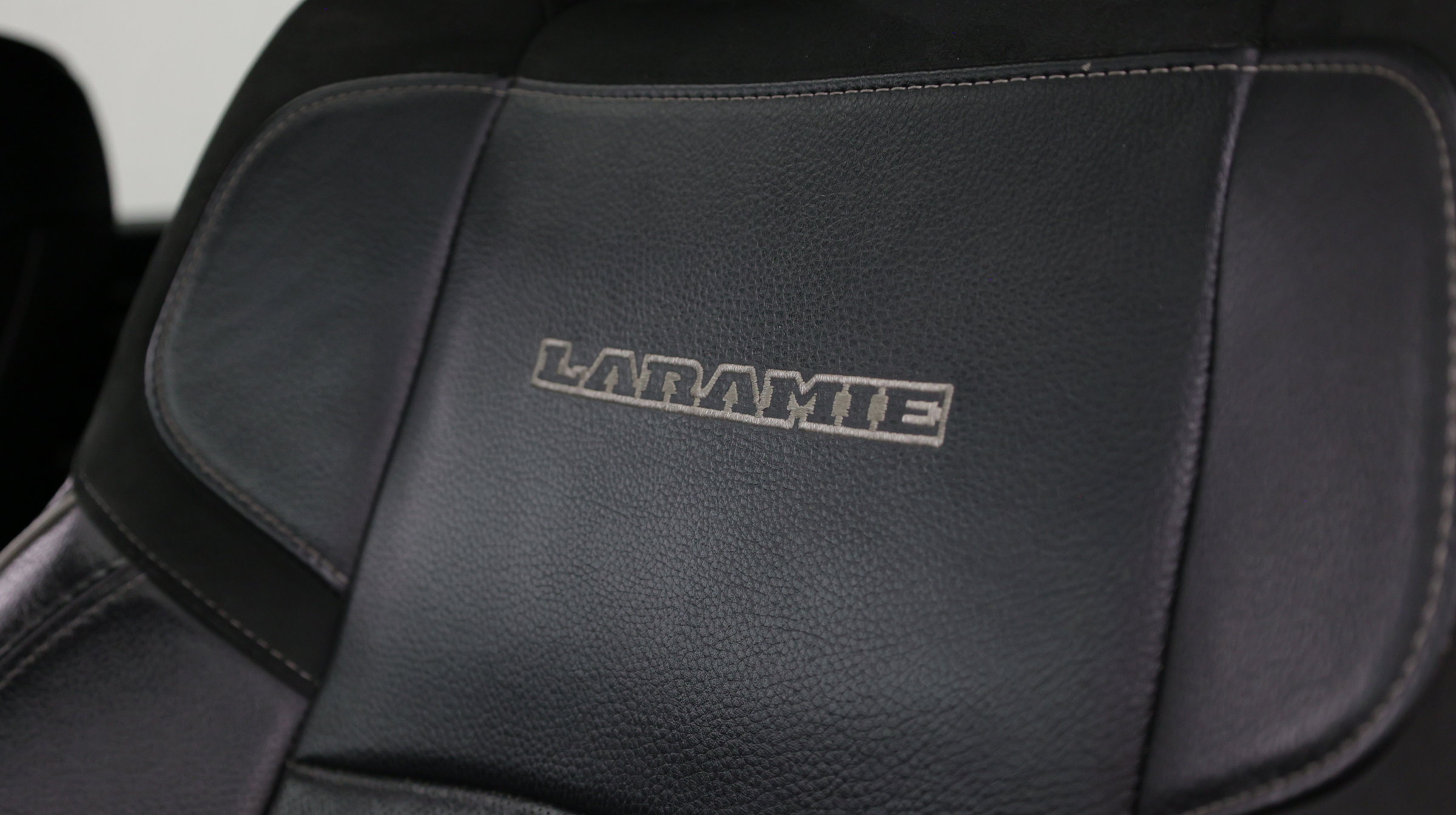 Used 2020 RAM 3500 Laramie AWD/4WD image 27