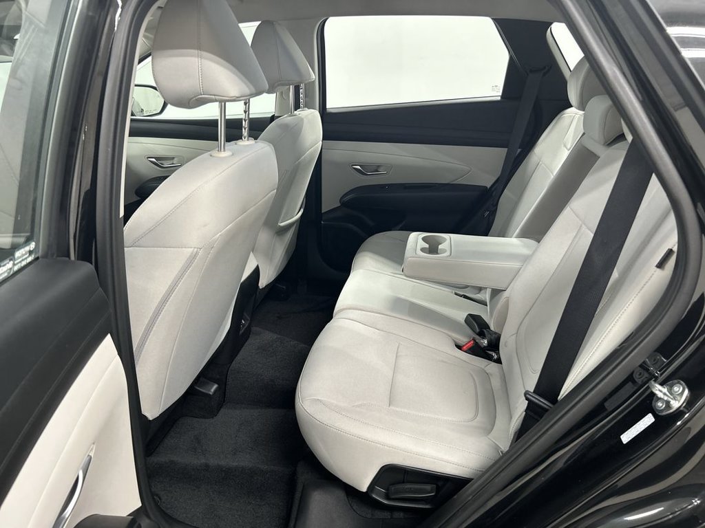 Used 2025 Hyundai Tucson SE AWD/4WD image 19