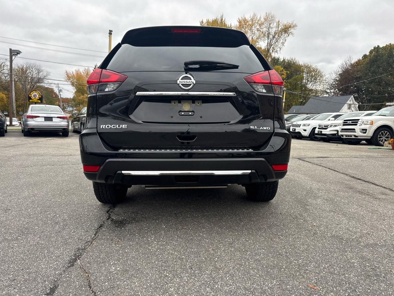 Used 2017 Nissan Rogue SL w/ SL Premium Package image 8