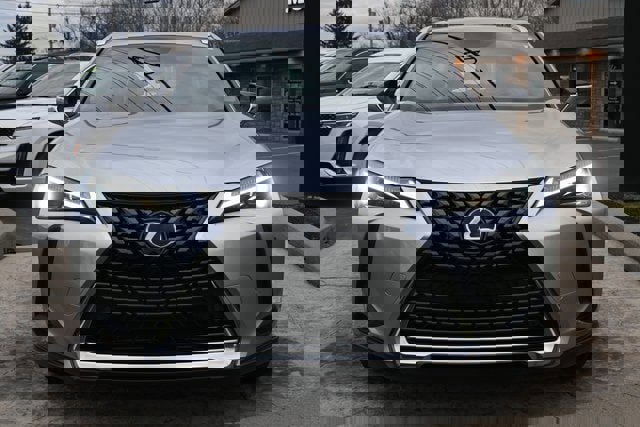 Used 2023 Lexus UX 250h Premium image 2