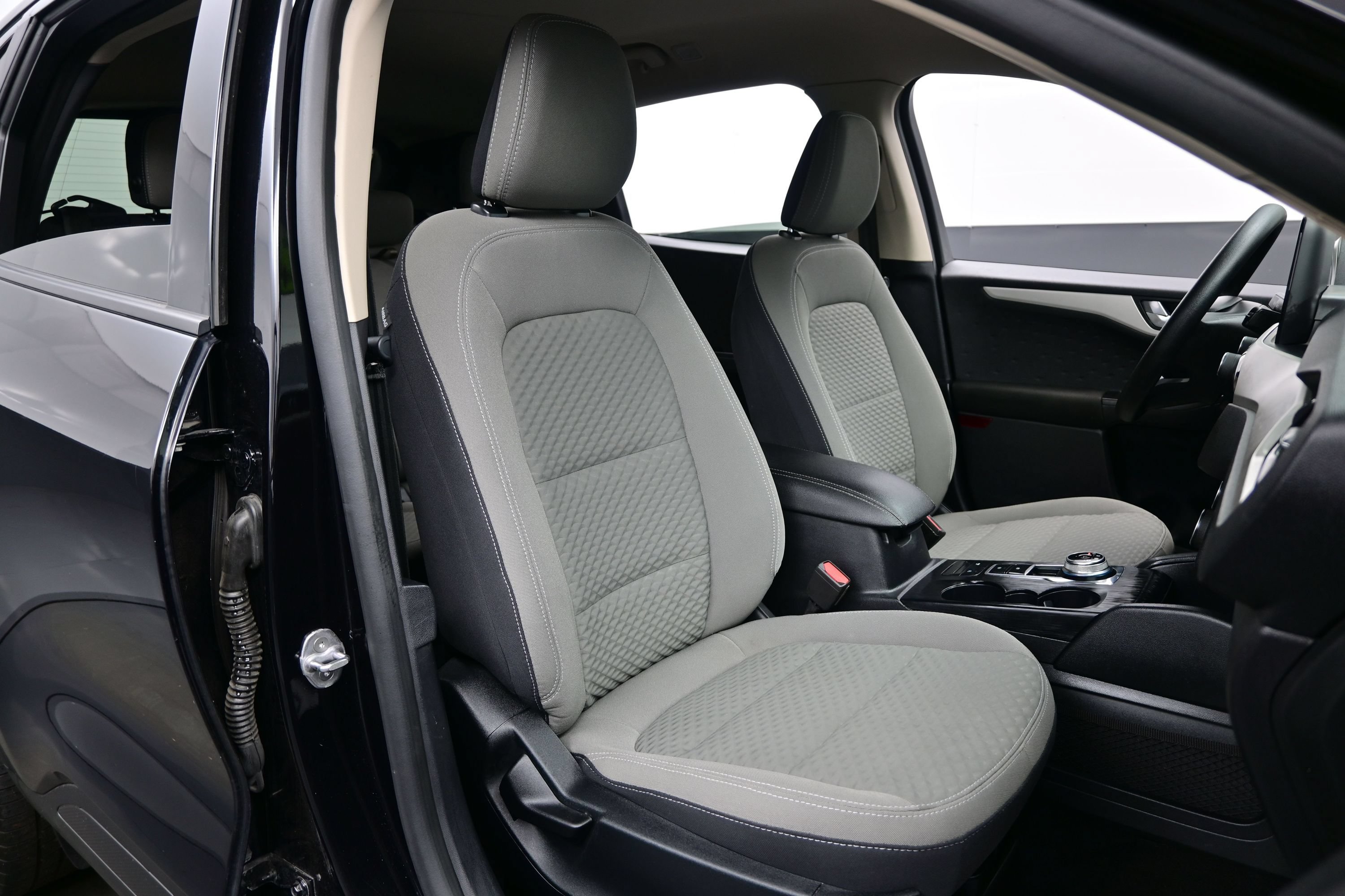 Used 2020 Ford Escape SE AWD/4WD image 14