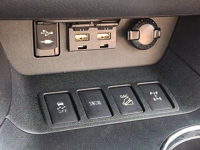Used 2019 Toyota Highlander Limited Platinum AWD/4WD image 24