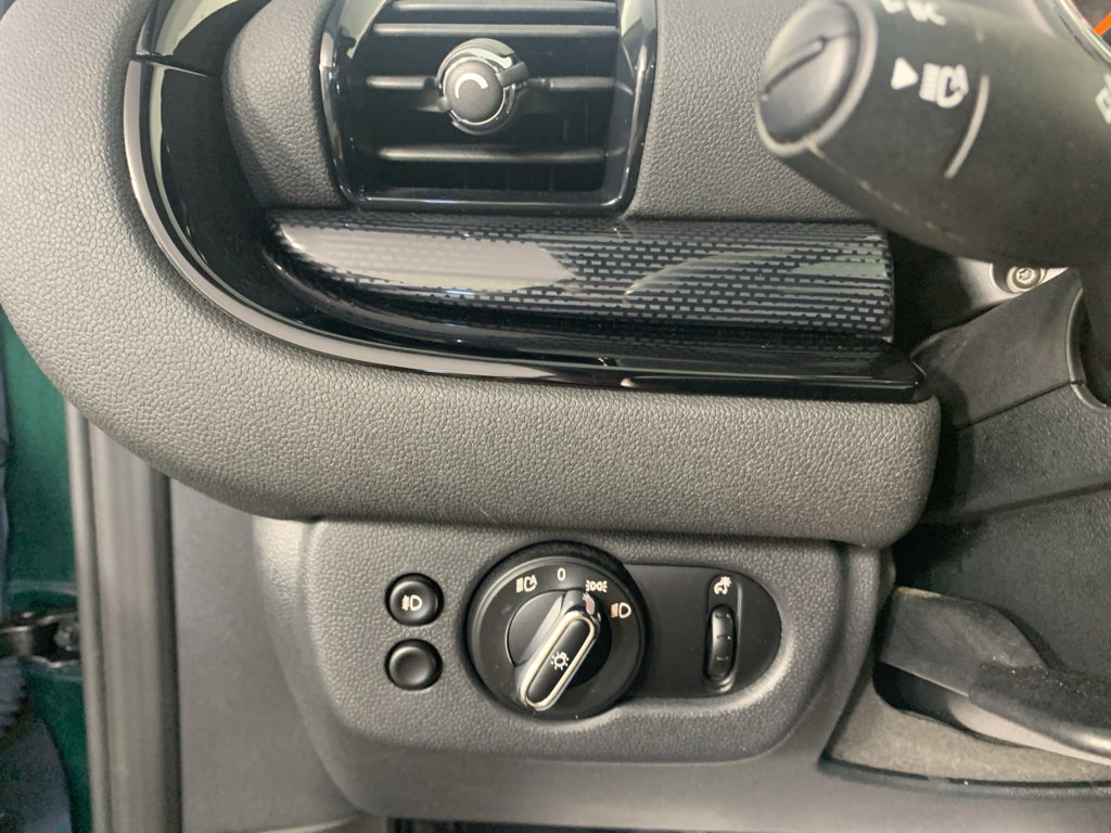Used 2019 MINI Cooper Clubman FWD image 17
