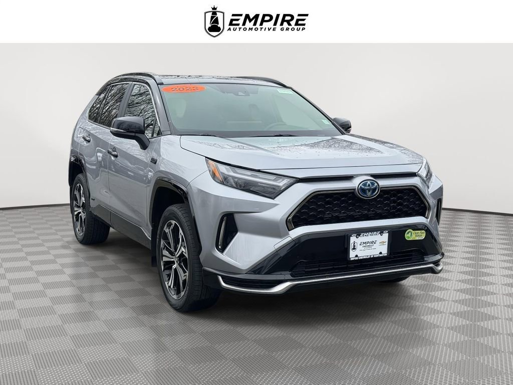 Used 2023 Toyota RAV4 XSE w/ Weather Package AWD/4WD image 1