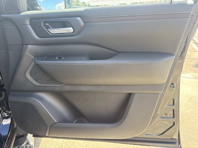 New 2026 Nissan Armada SL RWD image 16