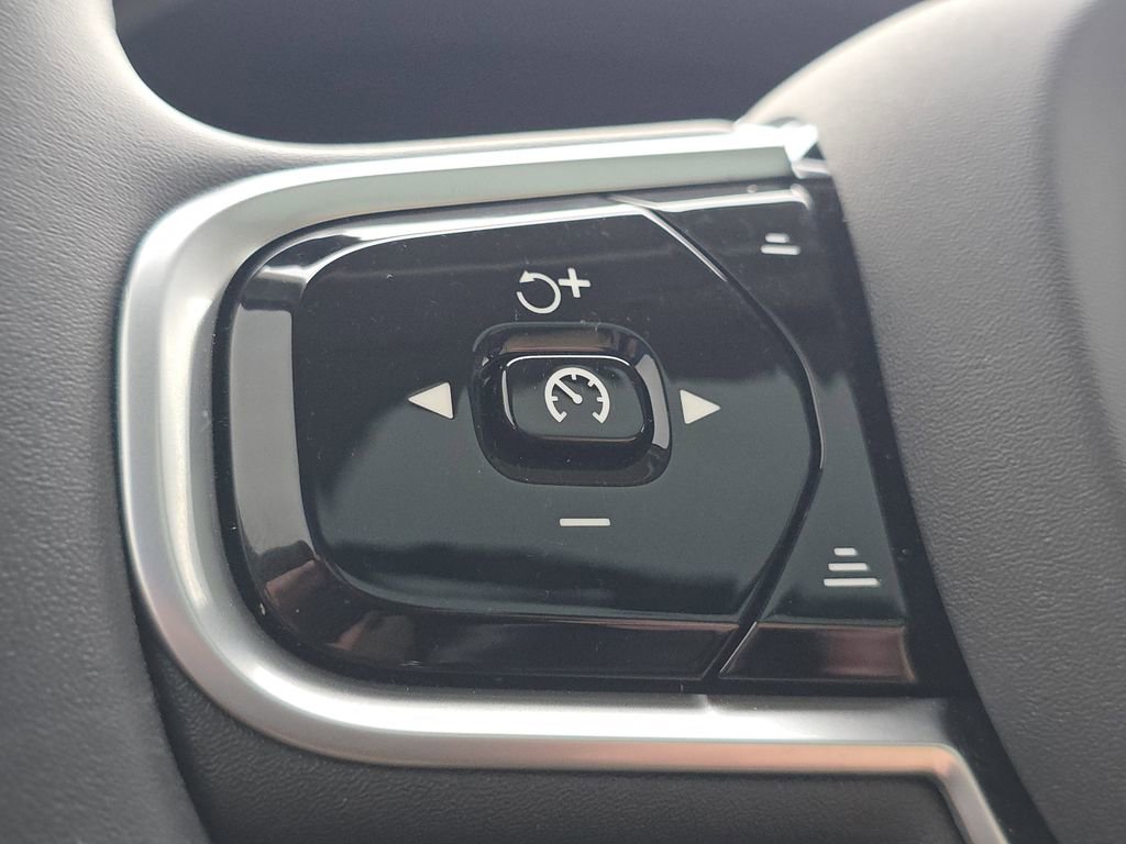 Used 2024 Volvo S90 B6 Ultimate w/ Protection Package Premier image 31