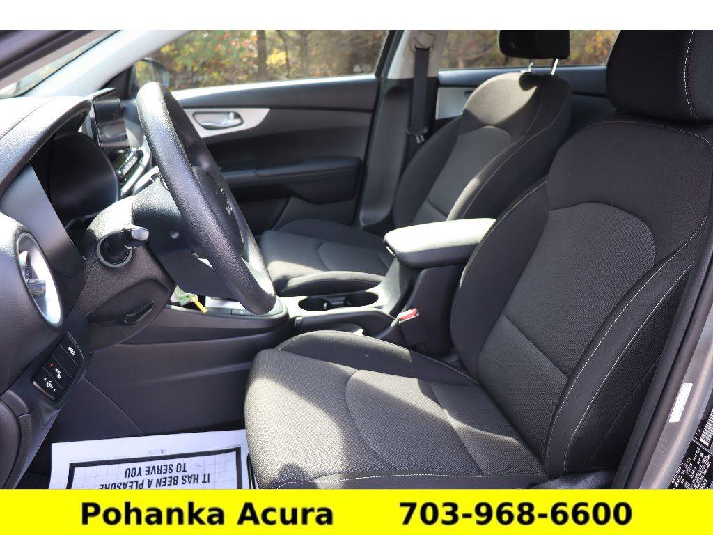 Used 2023 Kia Forte LXS w/ LXS Technology Package image 21