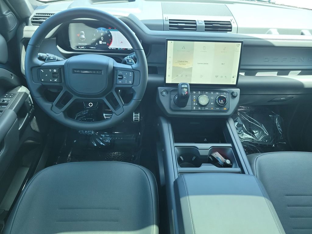 Certified 2026 Land Rover Defender 110 OCTA AWD/4WD image 17