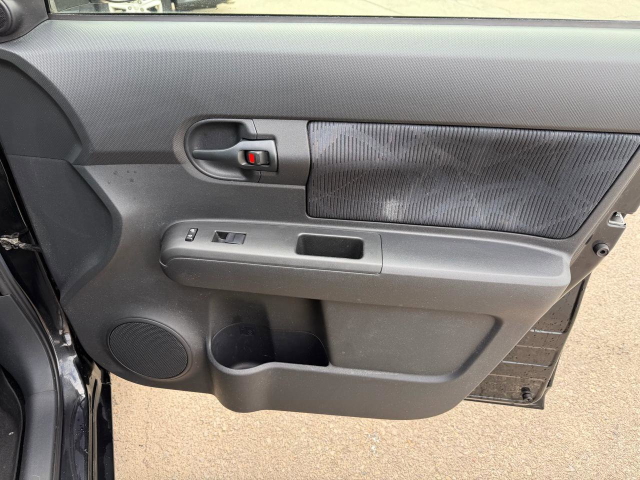 Used 2012 Scion xB FWD image 20