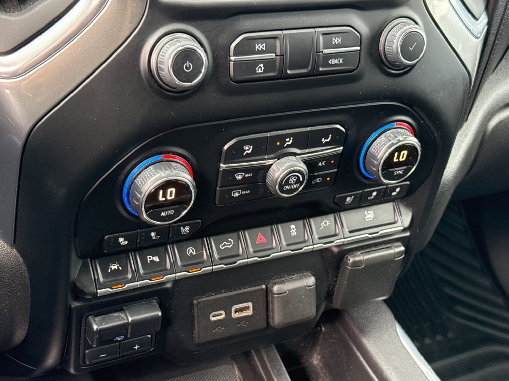 Used 2019 Chevrolet Silverado 1500 LTZ w/ LTZ Plus Package AWD/4WD image 26
