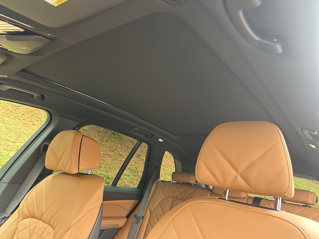 New 2026 BMW X5 xDrive50e w/ Climate Comfort Package image 20