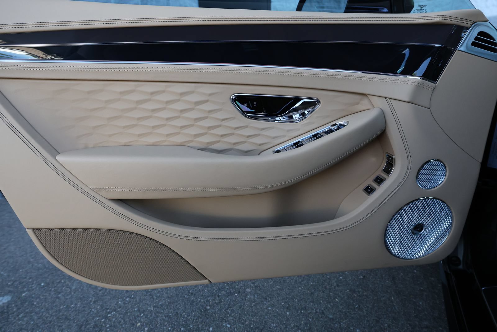 Certified 2025 Bentley Continental GT Speed AWD/4WD image 22