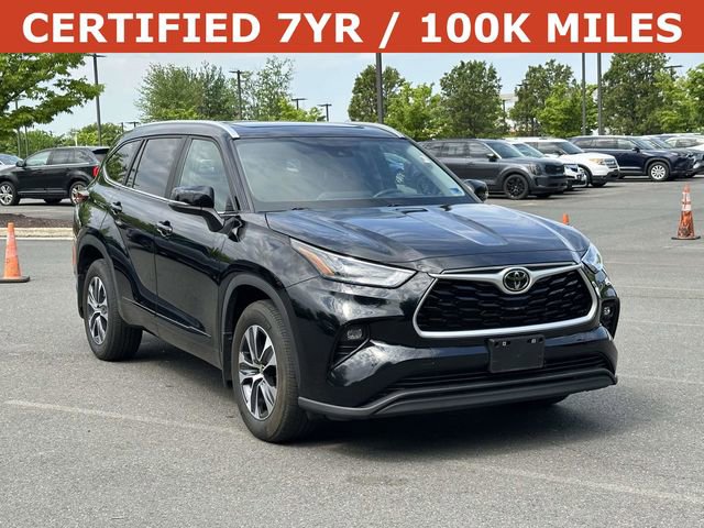 Used 2023 Toyota Highlander XLE AWD/4WD video 1